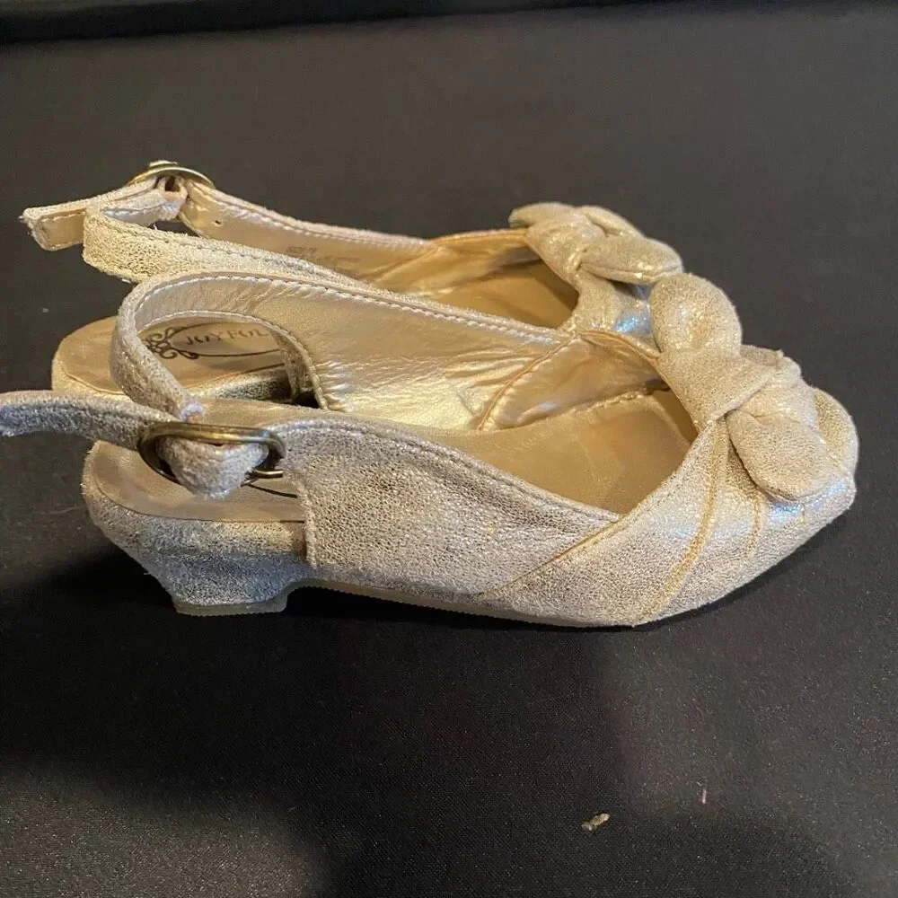 Joyfolie Toddler’s Gold Sparkle Sling Back High Heel Dress Shoes Size 9